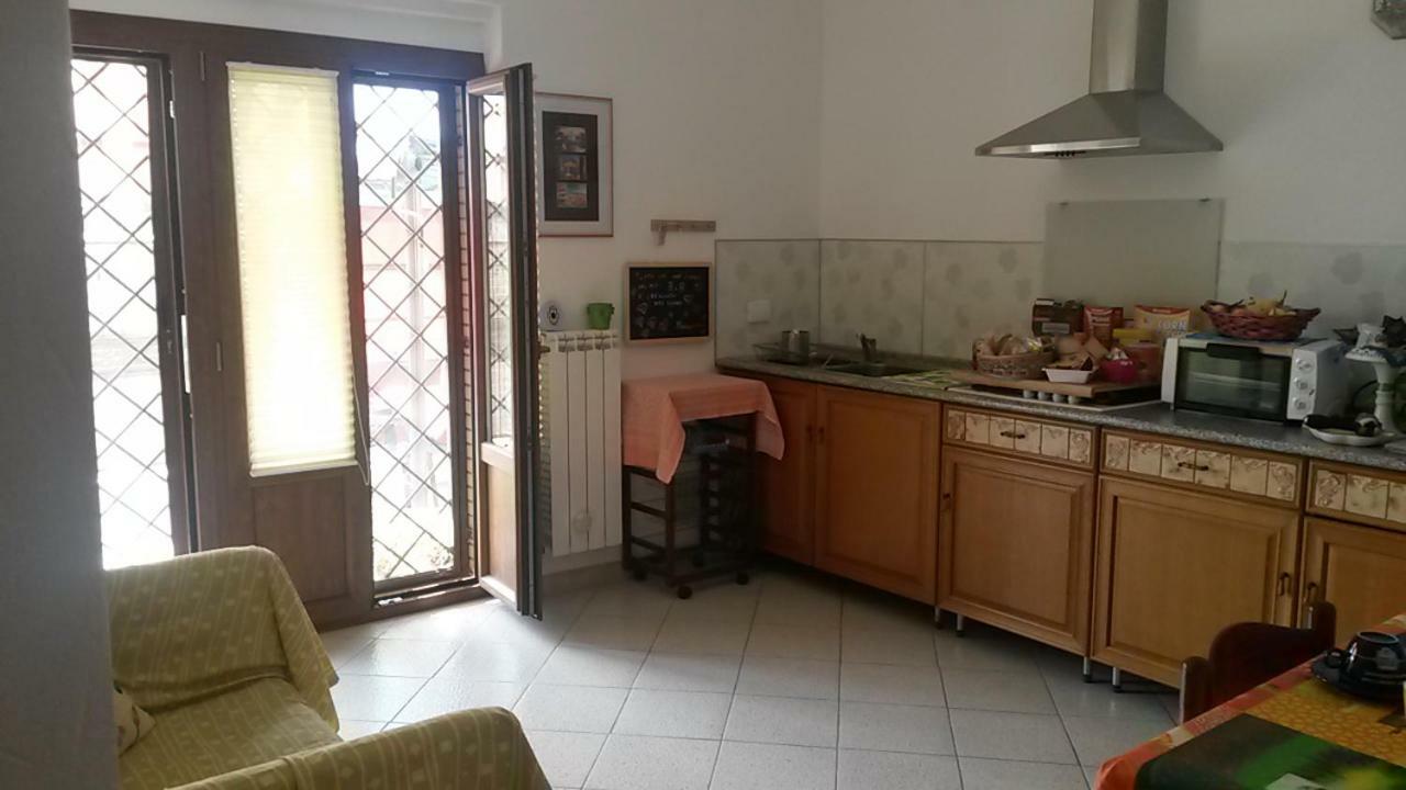 B&B Si Sta Bene Ostia Antica Eksteriør billede